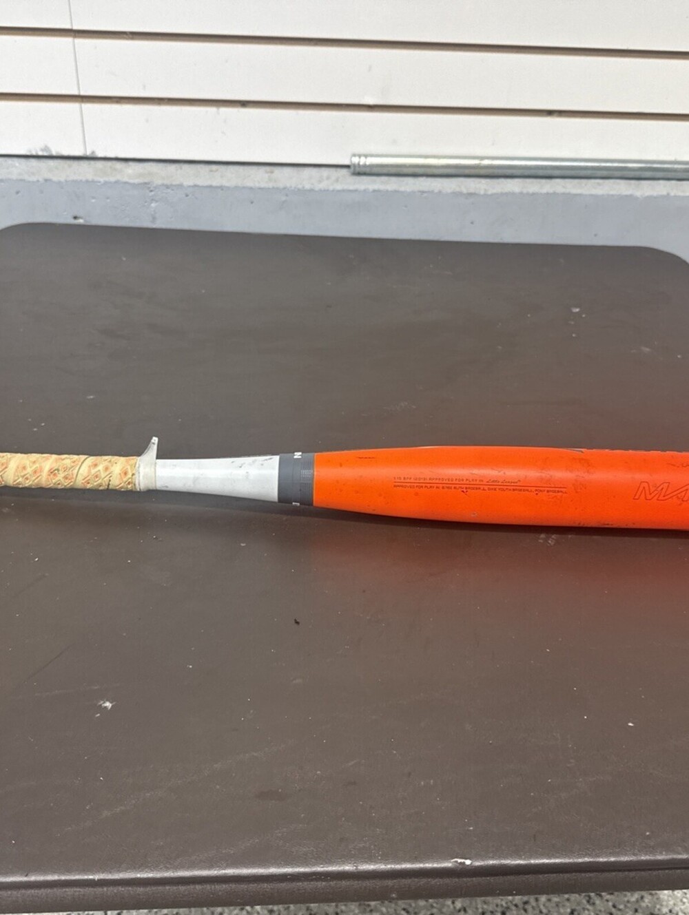 Easton‎ Orange MAKO XL Bat USSSA 31” 21oz.  2 1/4" Barrel (-10) YB15MKX